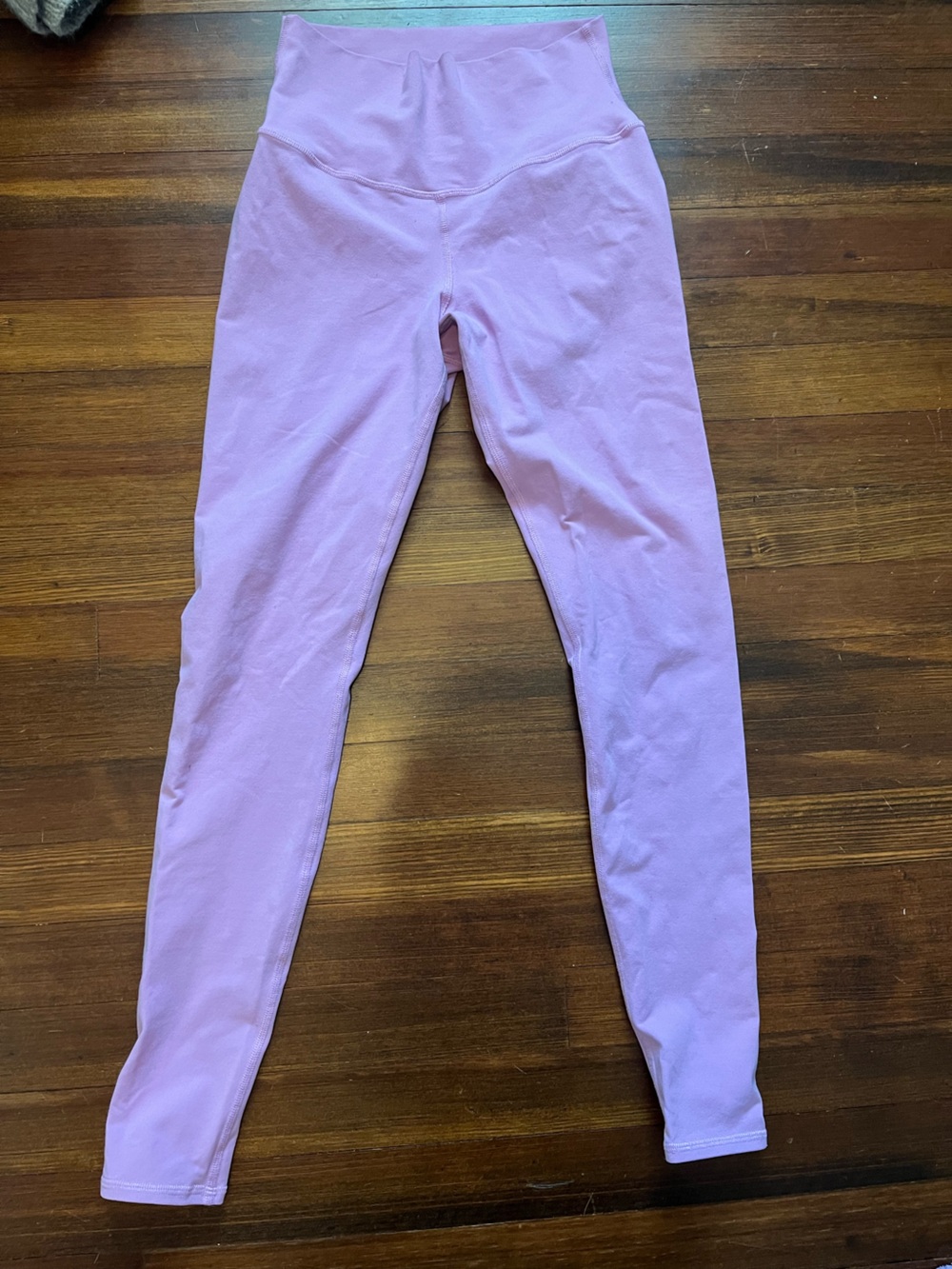 Alo High-Waist Lavender Leggings air soft